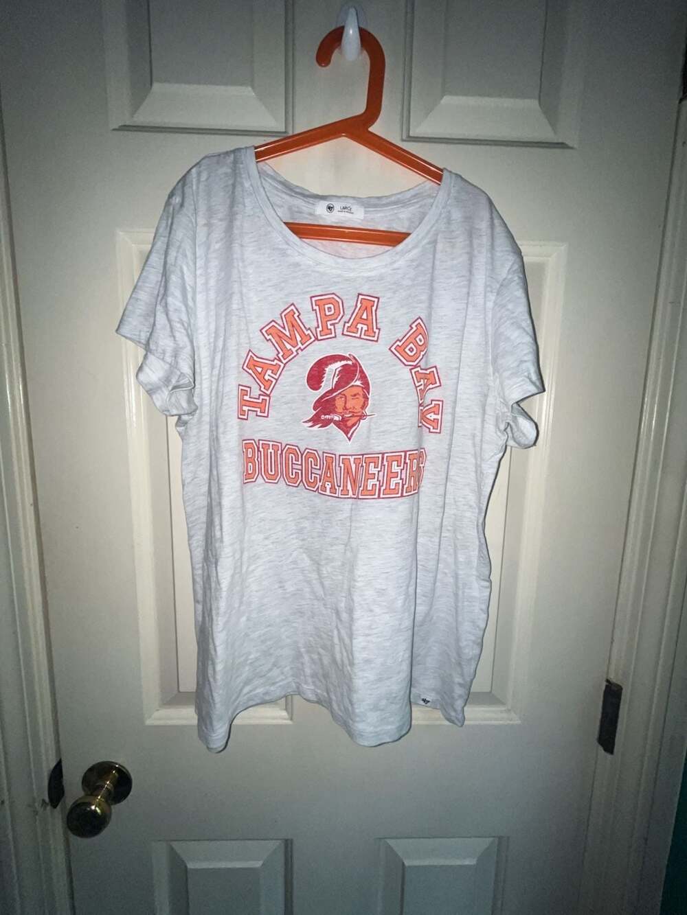 '47 Brand Tampa Bay Buccaneers Historic Relay Grey Dozer Franklin Tee